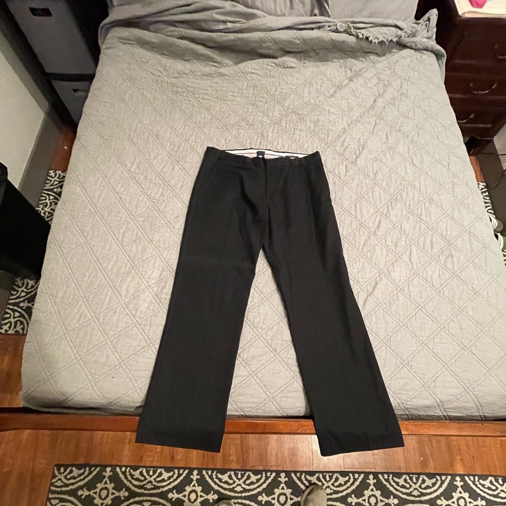Mens charcoal GAP tailored Kaki dress pants, size 33x30, straight fit